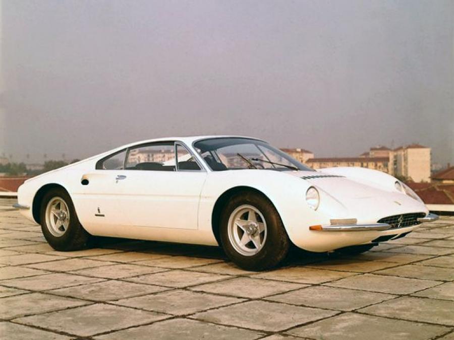  Ferrari 365 P Berlinetta Speciale 1966 года  (фото 17 из 22)